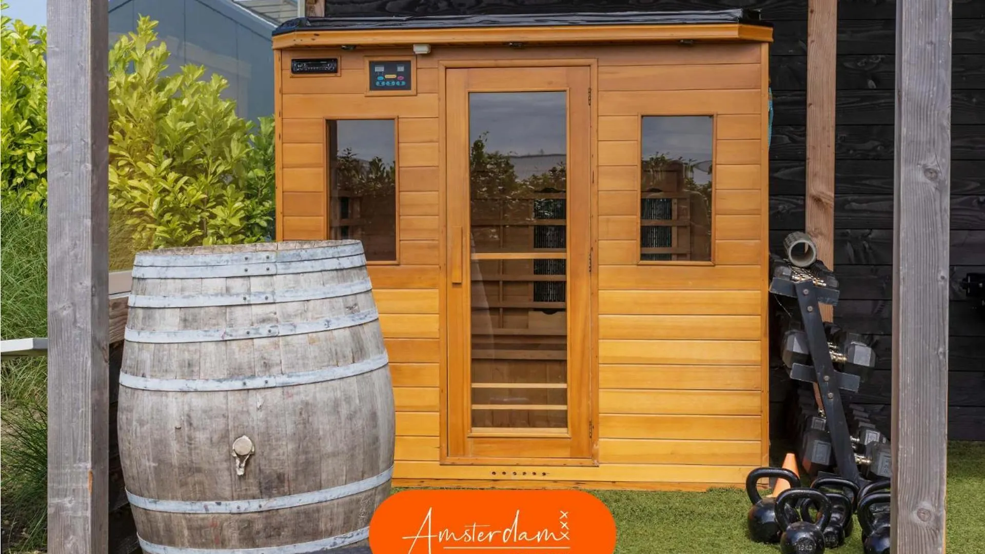 펜션 Amsterdam Group Stay - Jacuzzi, Sauna & Cinema 즈와넨버그