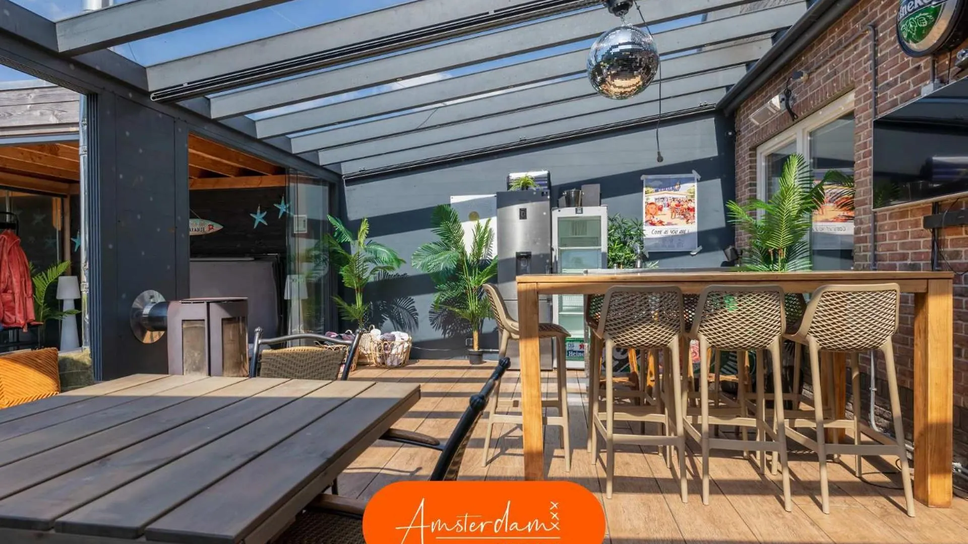 펜션 Amsterdam Group Stay - Jacuzzi, Sauna & Cinema 즈와넨버그 네덜란드
