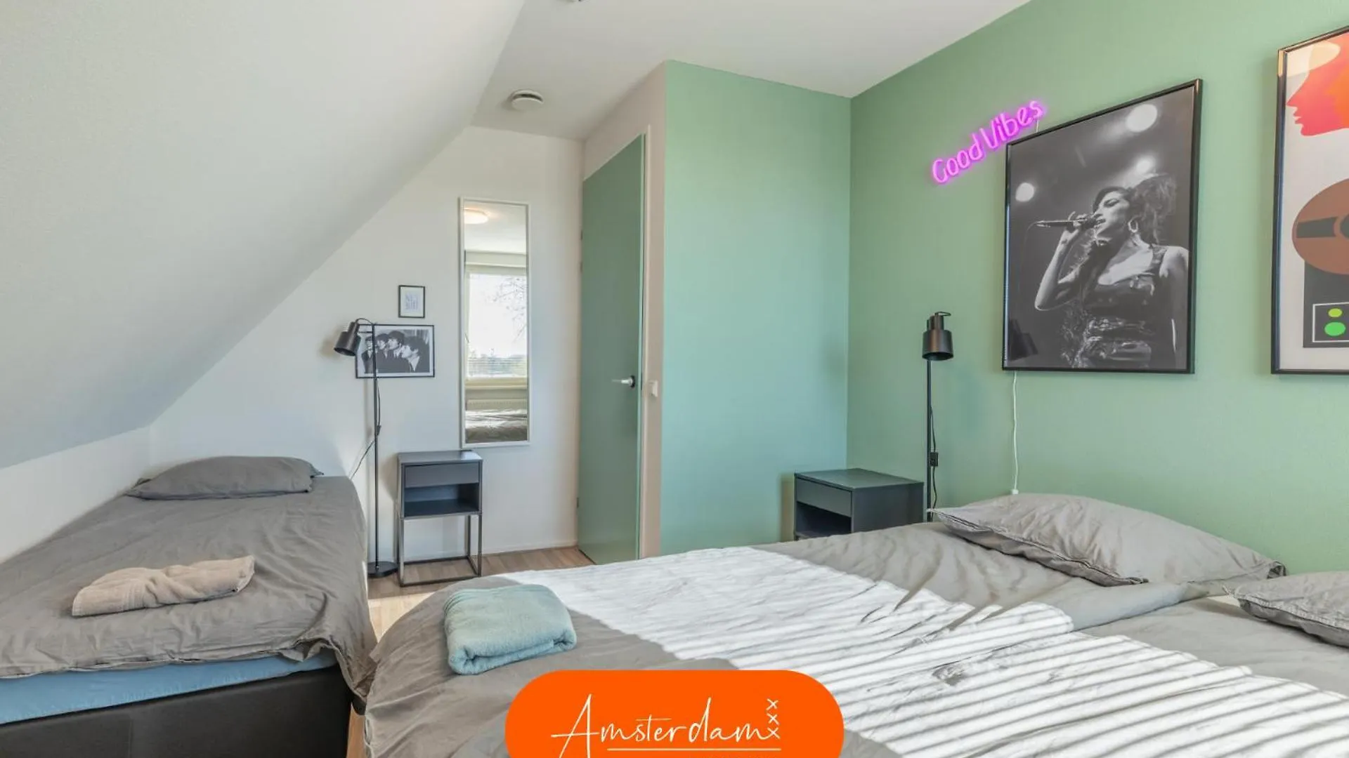 Amsterdam Group Stay - Jacuzzi, Sauna & Cinema ズワーネンブルク 別荘